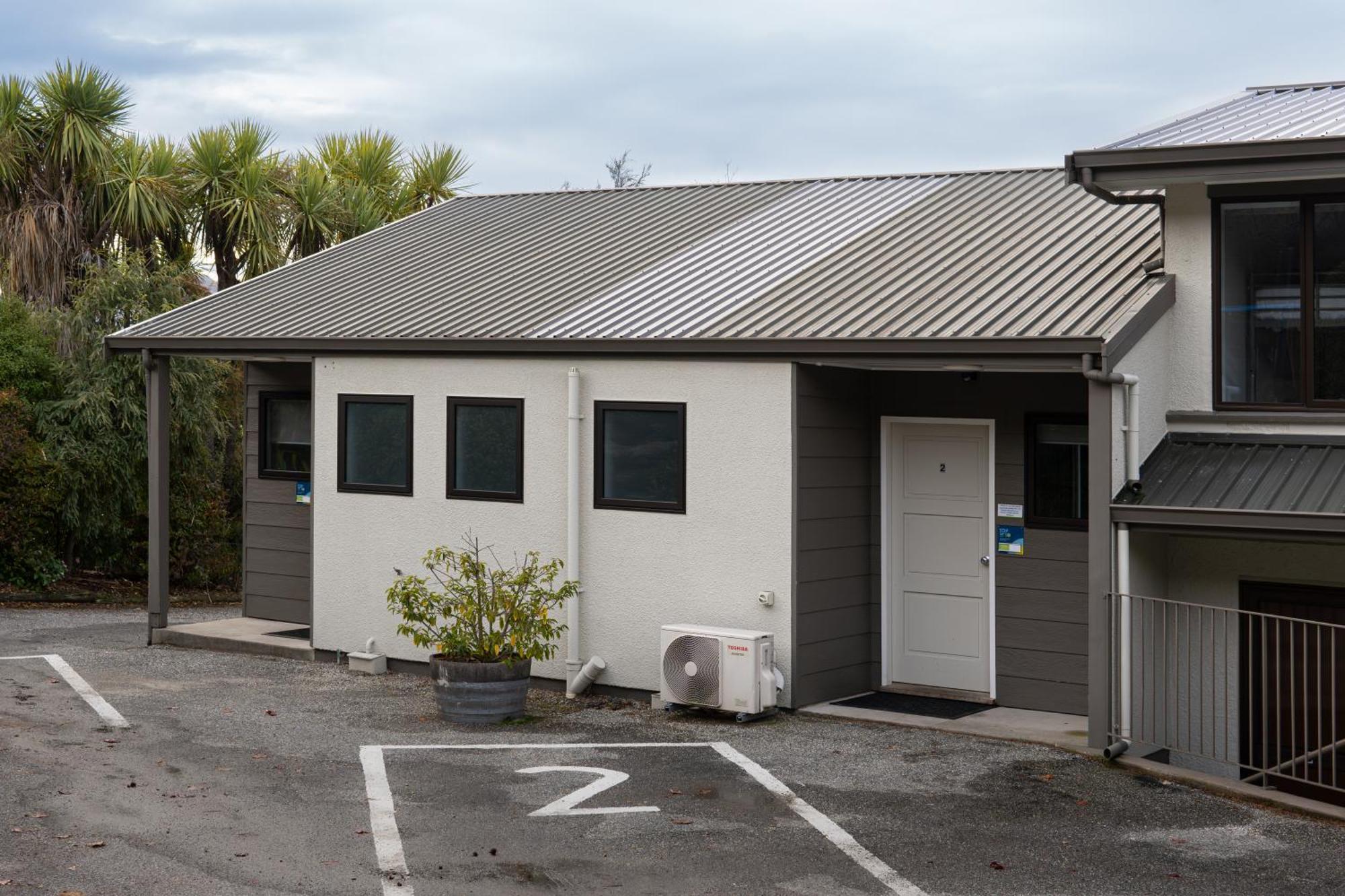 Wanaka Top 10 Holiday Park Exterior foto