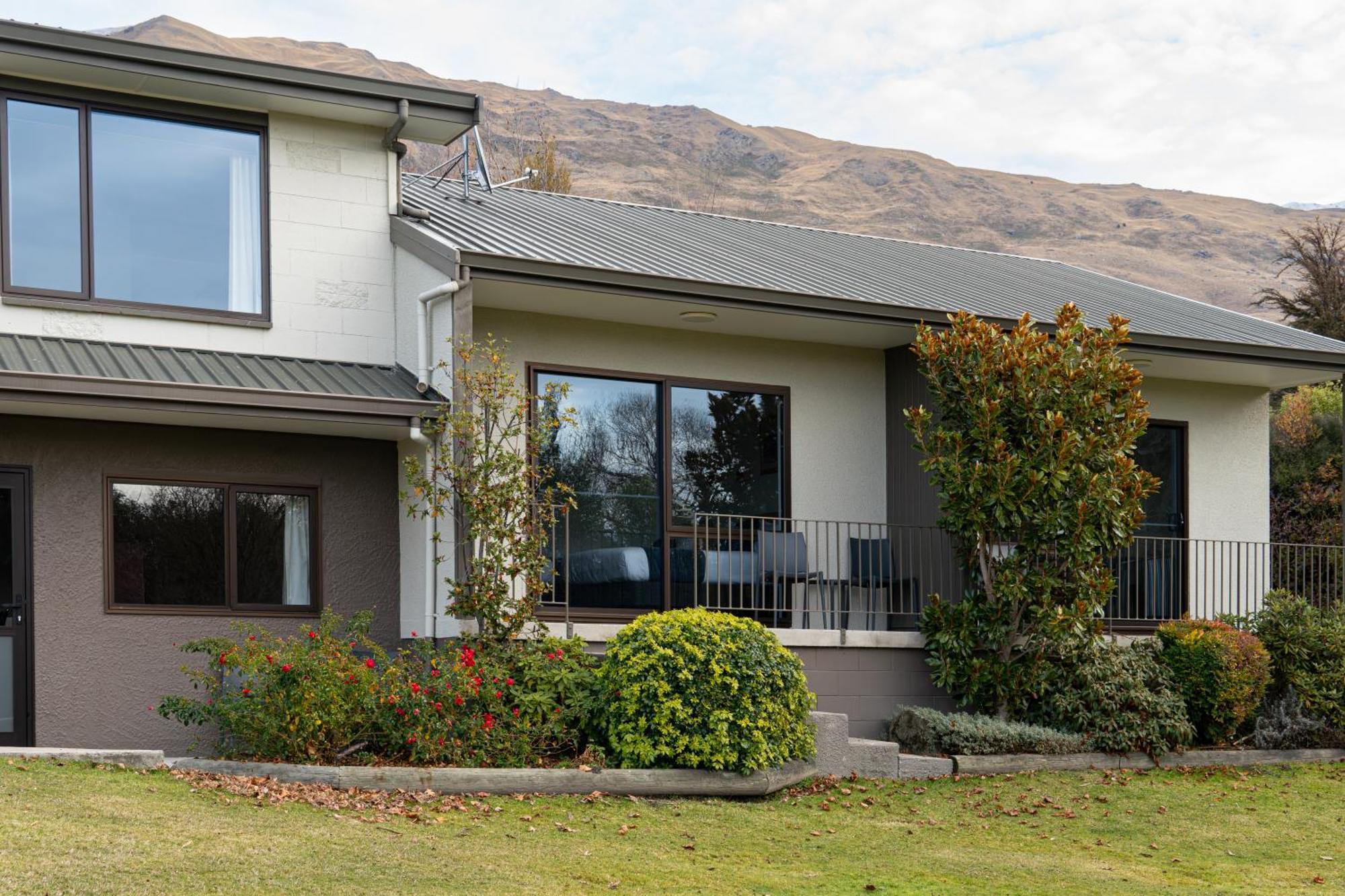 Wanaka Top 10 Holiday Park Exterior foto