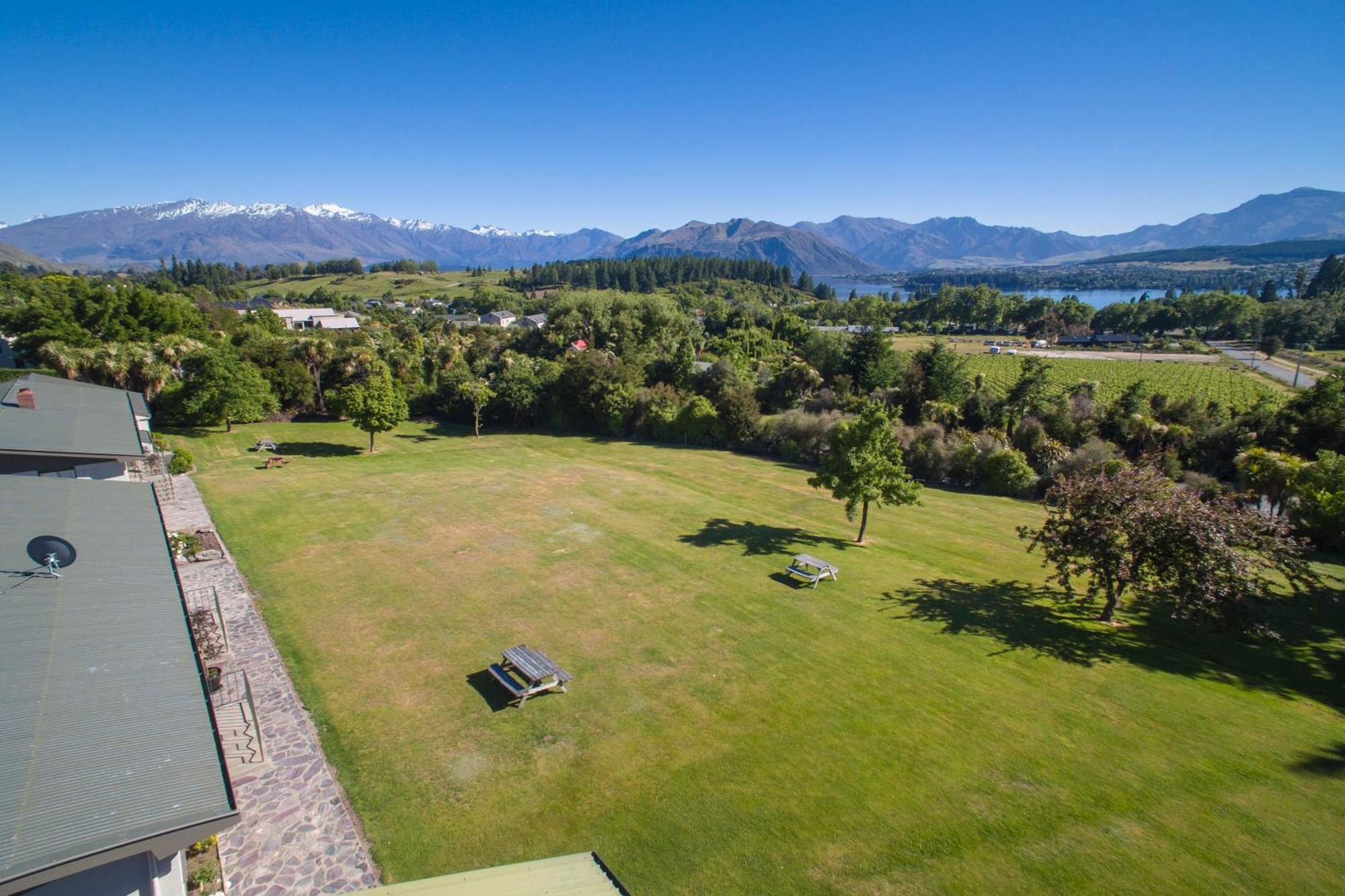 Wanaka Top 10 Holiday Park Exterior foto